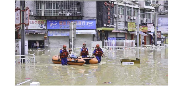 চীনে ভয়াবহ বন্যা, সরিয়ে নেওয়া হলো ৬০ হাজার মানুষকে