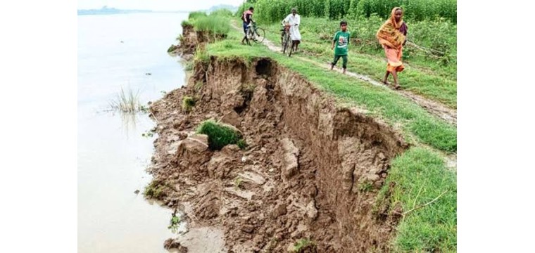 চাঁপাইনবাবগঞ্জের পদ্মা-মহানন্দা নদীর পানি বিপৎসীমার নিচে
