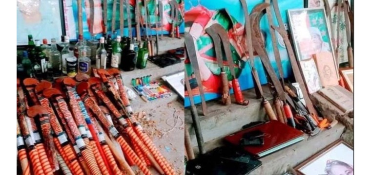 ঢাকা কলেজের হল থেকে দেশীয় অস্ত্রসহ নানা মাদক দ্রব্য উদ্ধার