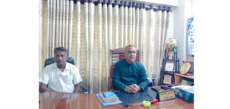 সাংবাদিকদের সাথে রহনপুর পৌর মেয়রের মতবিনিময় 