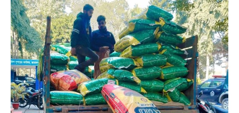 ১৪৫ বস্তা ভারতীয় জিরাসহ গ্রেফতার ৩
