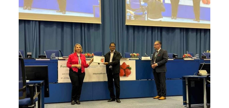 আবারও আন্তর্জাতিক সম্মেলনে পুরস্কার পেলেন শিবগঞ্জের কৃতিসন্তান ড. সফিউর