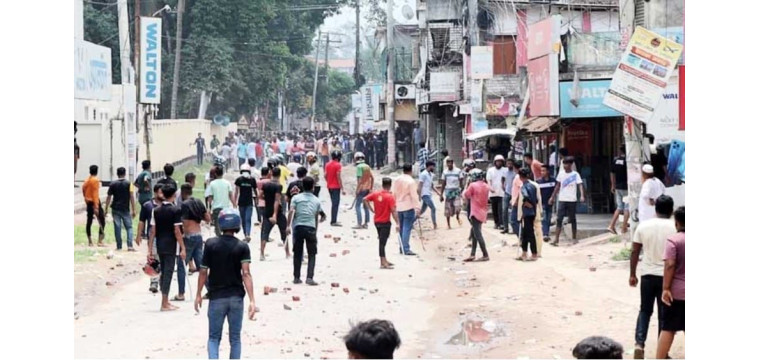 রাজশাহীতে আওয়ামী লীগের দুই গ্রুপের সংঘর্ষ, ককটেল বিস্ফোরণ আহত ৫০