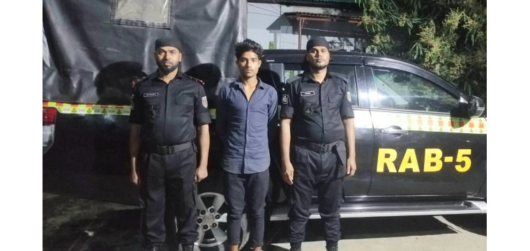 মহারাজপুরে ফেন্সিডিল উদ্ধার