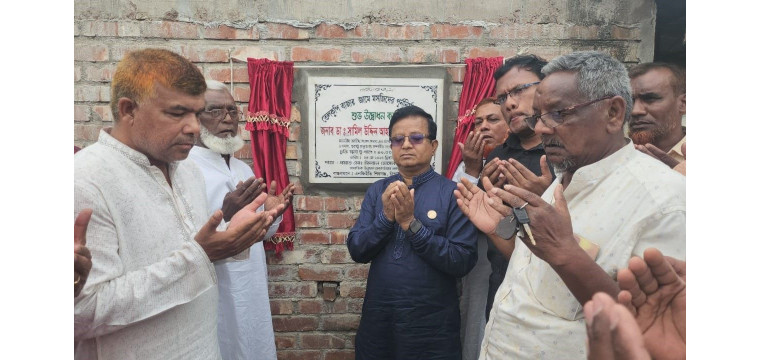 শিবগঞ্জে জামে মসজিদের পুন:নির্মাণ কাজের উদ্বোধন