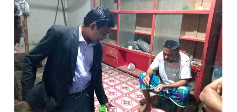 গফরগাঁওয়ে জনতার হাতে ভুয়া ম্যাজিস্ট্রেট আটক