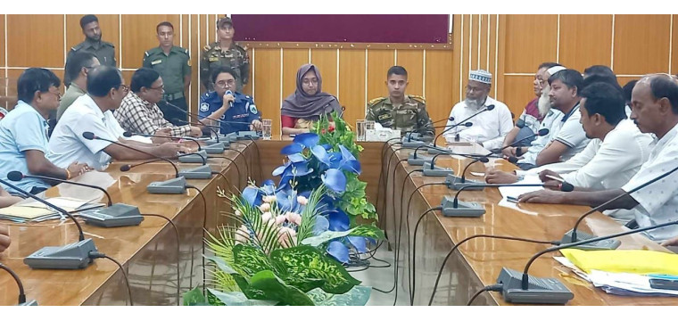 গোমস্তাপুরে দুর্গাপূজা উপলক্ষে প্রস্তুতি সভা অনুষ্ঠিত