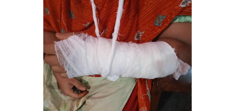  শিবগঞ্জে জমিজমা সংক্রান্ত বিরোধ কে কেন্দ্র করে ঘরবাড়ি ভাংচুর ও লুটপাটের অভিযোগ