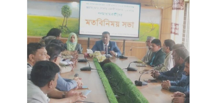 নাচোলে সাংবাদিকদের সাথে নবাগত ইউএনও'র মতবিনিময়