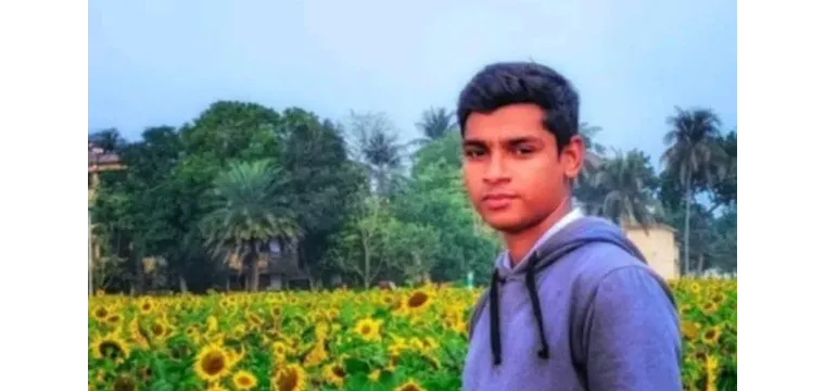 ভুট্টা ক্ষেতে পড়ে ছিল যুবকের ক্ষতবিক্ষত মরদেহ