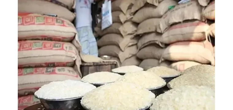 ঈদুল ফিতর উপলক্ষে চাঁপাইনবাবগঞ্জে ভিজিএফ চাল পাচ্ছে দুই লক্ষাধিক অতিদরিদ্র পরিবার