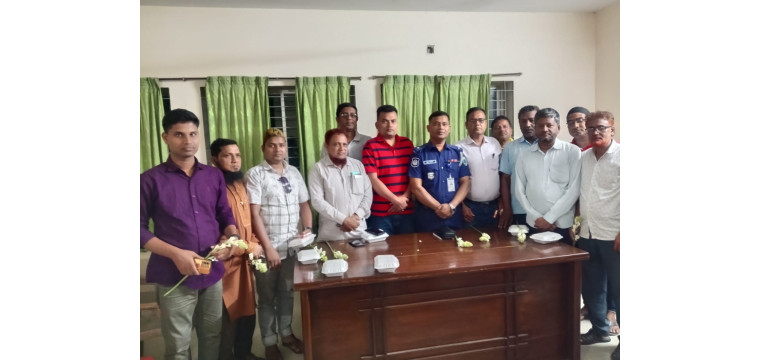 গোমস্তাপুরে নবাগত ওসির সাথে সাংবাদিকদের মতবিনিময় 