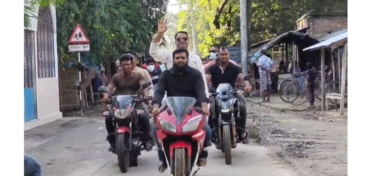 জুলাই গণঅভ্যুত্থান দিবসে নাচোল ২নং ফতেপুর ইউপি চেয়ারম্যান পদপ্রার্থী জাহাঙ্গীর আলমের মোটরসাইকেল শোভাযাত্রা