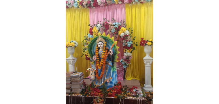 নাচোলে  উৎসবমুখর পরিবেশে শ্রী শ্রী সরস্বতী পূজা উদযাপিত
