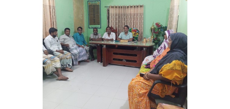 চাঁপাইনবাবগঞ্জে ডাকরা দিঘীর ইজারা নিয়ে অপপ্রচারের অভিযোগ! ইউপি সদস্য ও চেয়ারম্যানের প্রতিবাদ